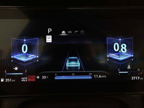 Certified 2025 Hyundai Elantra Limited image 39