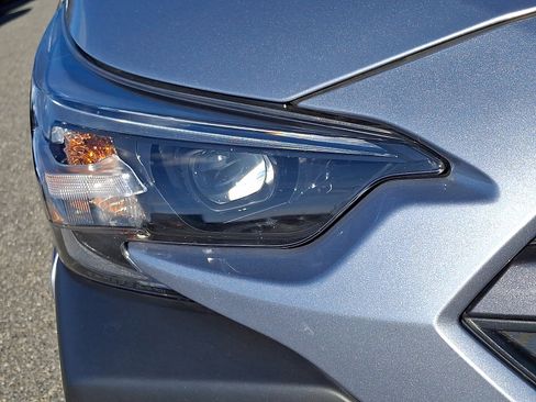 Used 2023 Subaru Outback Premium image 9