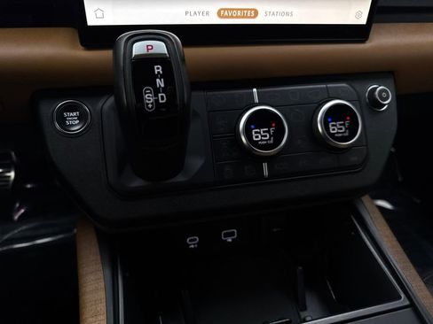 Used 2023 Land Rover Defender 110 X AWD/4WD image 67