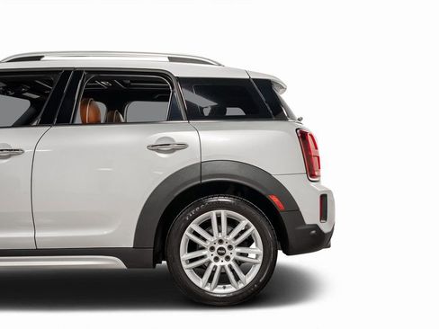 Used 2023 MINI Cooper Countryman S w/ Signature Upholstery Package image 19
