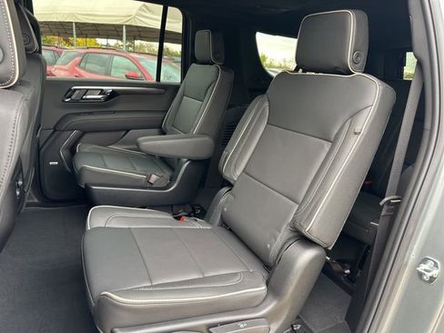 New 2026 Chevrolet Suburban Premier w/ Sun And Tow Package image 10