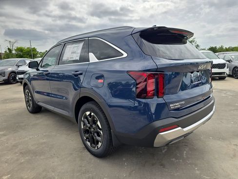 New 2026 Kia Sorento S FWD image 6