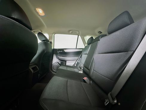 Used 2017 Subaru Outback 2.5i Premium image 26