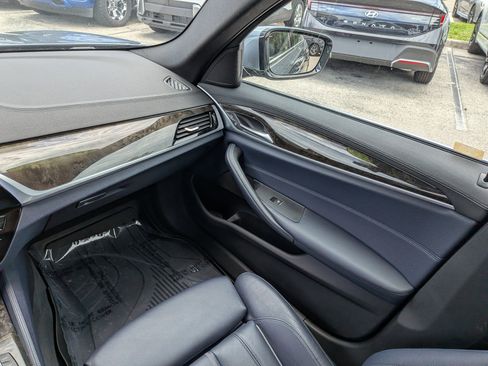 Used 2017 BMW 540i xDrive AWD/4WD image 19