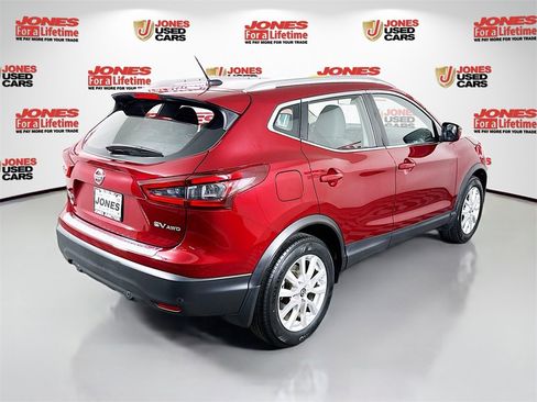 Certified 2022 Nissan Rogue Sport SV image 16