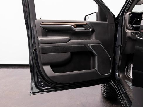 Used 2023 Chevrolet Silverado 1500 RST image 30