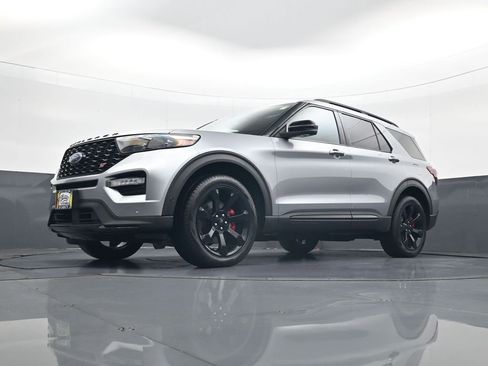 Used 2022 Ford Explorer ST w/ Equipment Group 401A AWD/4WD image 22