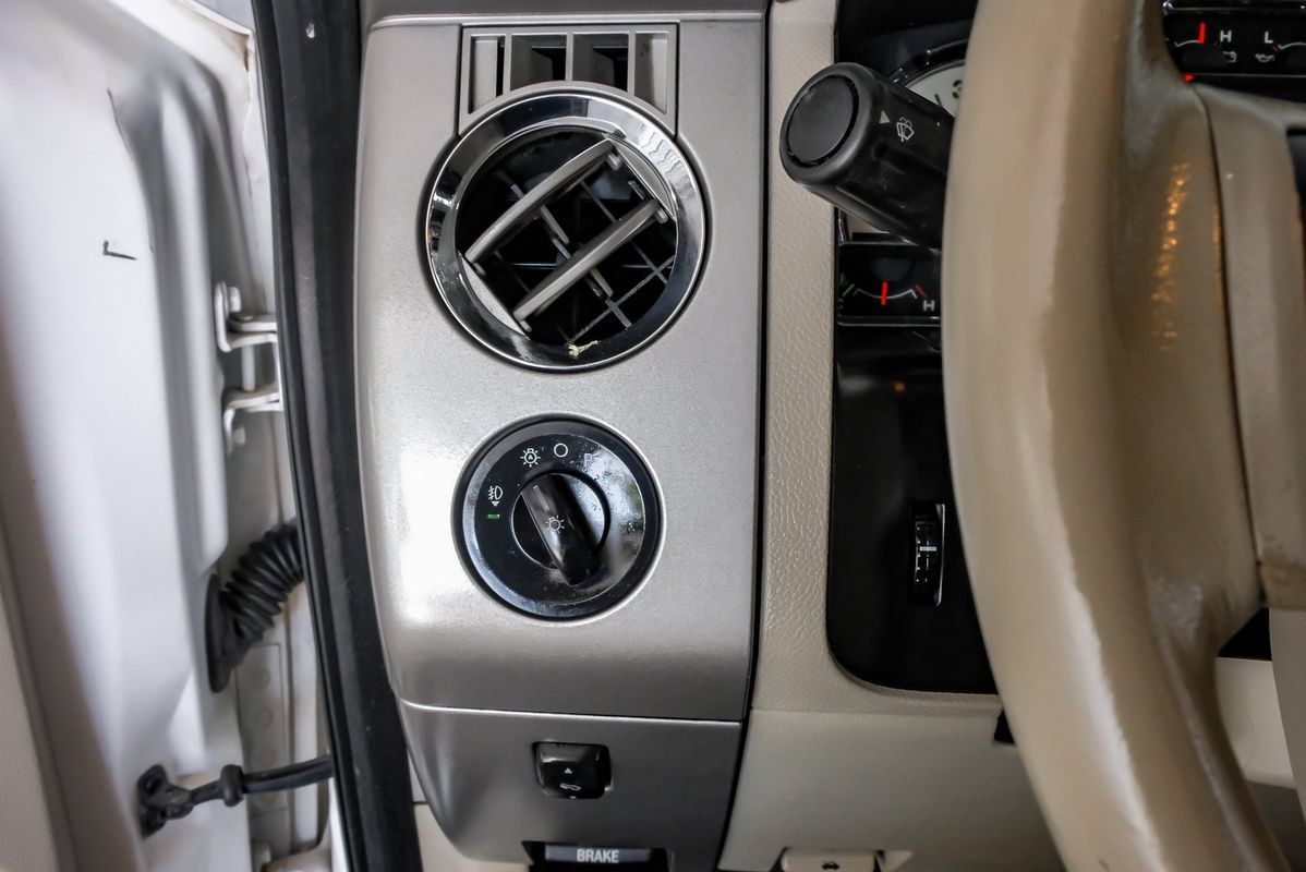 Used 2014 Ford Expedition EL Limited w/ Equipment Group 301A AWD/4WD image 27