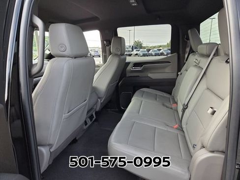 Used 2025 GMC Sierra 1500 SLT RWD image 10