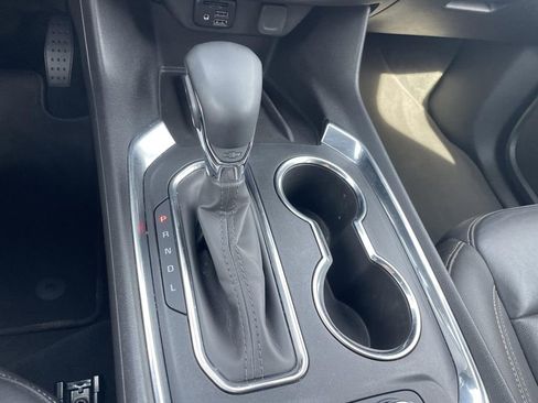 Certified 2023 Chevrolet Traverse LT w/ LT Premium Package image 25