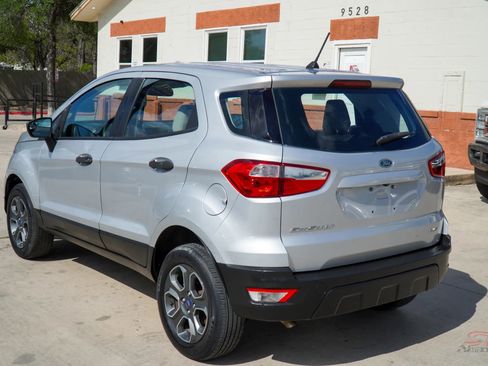 Used 2018 Ford EcoSport S image 4