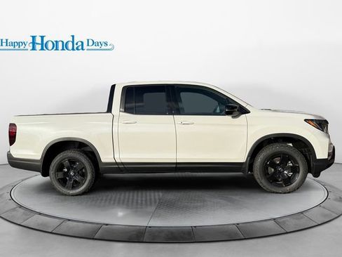 New 2026 Honda Ridgeline Black Edition image 13