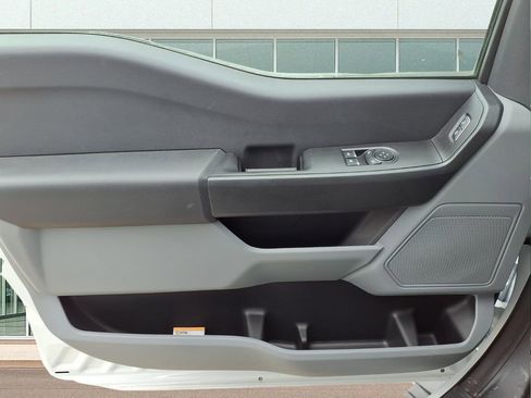 New 2025 Ford F550 4x4 Regular Cab Super Duty image 13