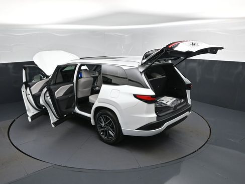 New 2026 Lexus TX 350 AWD image 2