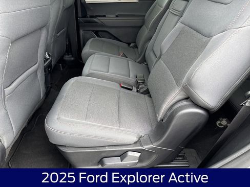 Used 2025 Ford Explorer Active image 15