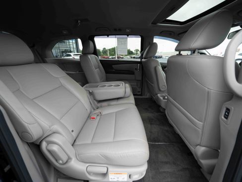 Used 2016 Honda Odyssey EX-L image 25