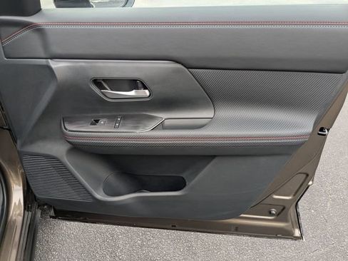 New 2026 Nissan Kicks SR w/ Cold Weather Package FWD image 29