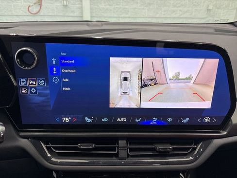 Used 2024 Chevrolet Equinox EV RS image 35