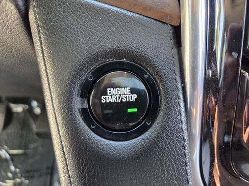 Used 2018 Cadillac Escalade Premium Luxury w/ LPO, Radiant Package RWD image 7