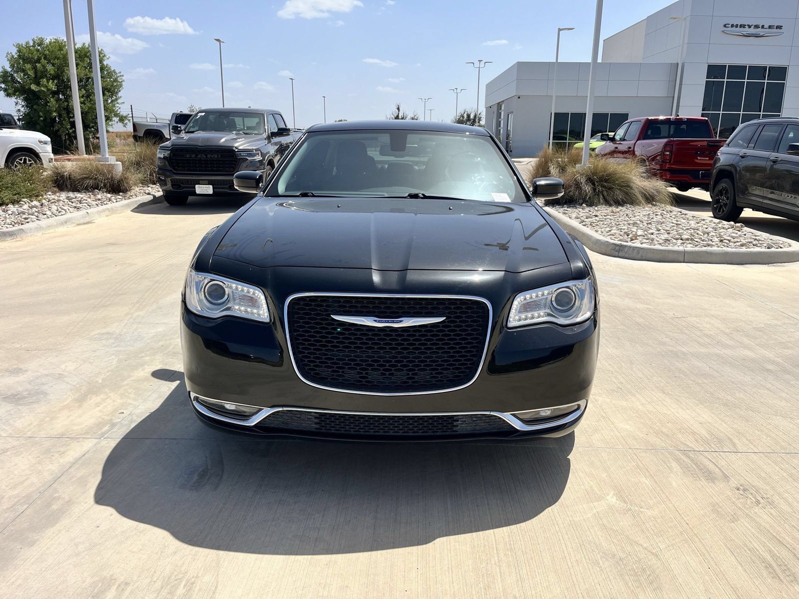Used 2021 Chrysler 300 Touring L AWD/4WD image 8