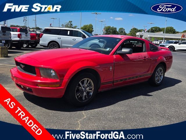 Used 2005 Ford Mustang Premium RWD image 3