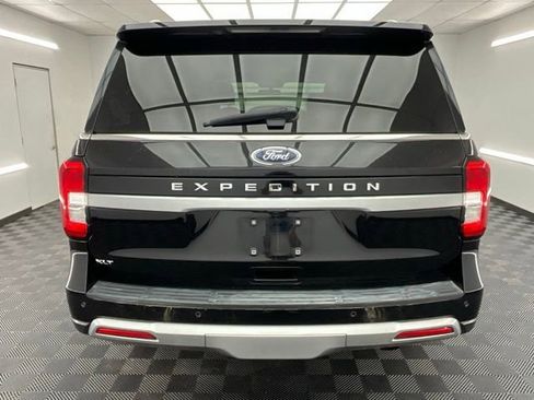 Used 2024 Ford Expedition XLT AWD/4WD image 18