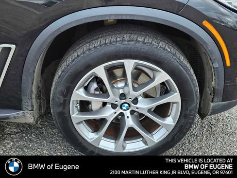Used 2023 BMW X5 xDrive40i AWD/4WD image 9