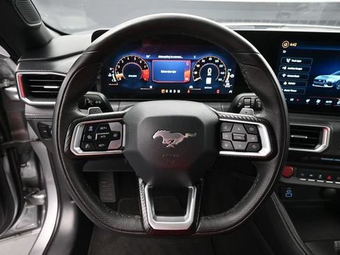 Used 2025 Ford Mustang GT Premium RWD image 26