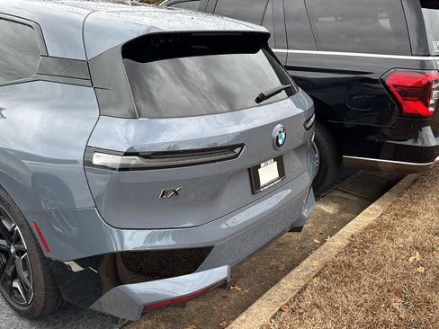 Certified 2025 BMW iX M60 image 8