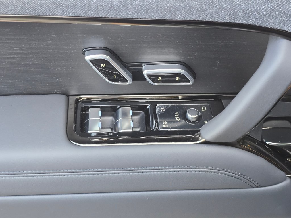 New 2027 Land Rover Range Rover Sport Dynamic SE AWD/4WD image 29