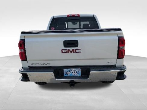 Used 2014 GMC Sierra 1500 SLT w/ SLT Crew Cab Value Package AWD/4WD image 4