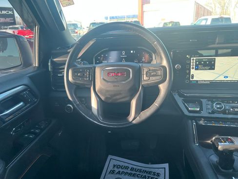 Used 2022 GMC Sierra 1500 AT4 w/ Sierra Safety Plus Package image 35