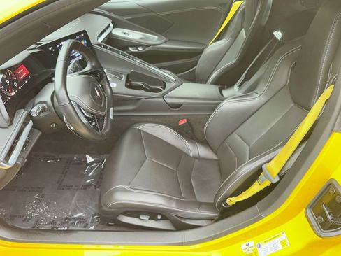 Used 2025 Chevrolet Corvette Z06 RWD image 13