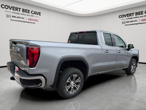 New 2026 GMC Sierra 1500 SLE w/ Preferred Package image 9