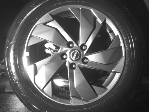 Used 2025 Nissan Rogue SV image 15