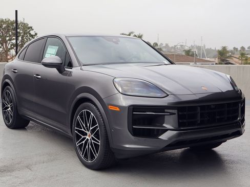 New 2026 Porsche Cayenne image 7