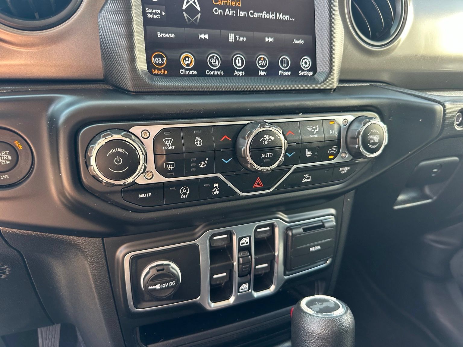 Used 2023 Jeep Wrangler Unlimited Sport AWD/4WD image 10