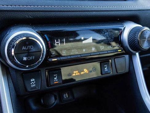 Used 2024 Toyota RAV4 AWD Hybrid image 19