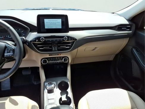 Used 2022 Ford Escape SEL AWD/4WD image 15