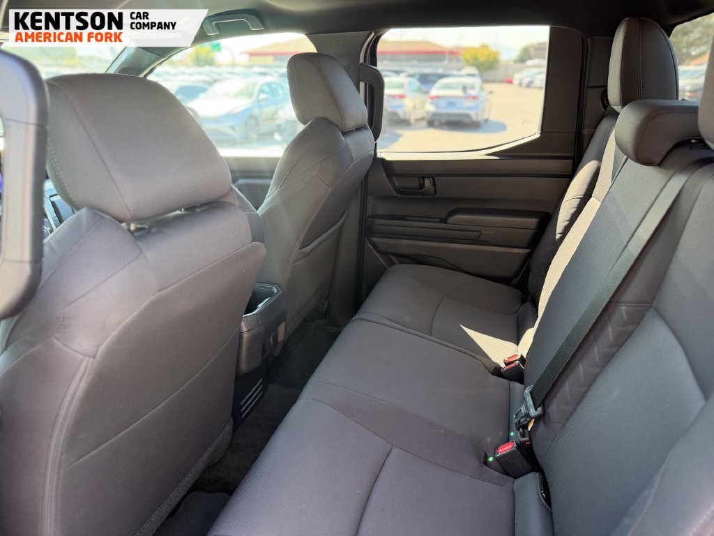 Used 2025 Toyota Tacoma SR5 AWD/4WD image 32