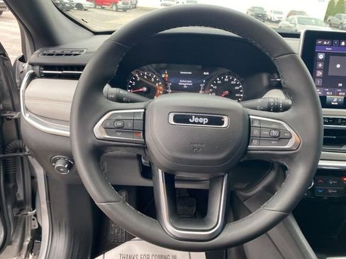 Used 2023 Jeep Compass Limited w/ Sun and Sound Group AWD/4WD image 18
