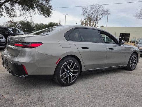 Used 2024 BMW 740i xDrive w/ Premium Package image 7