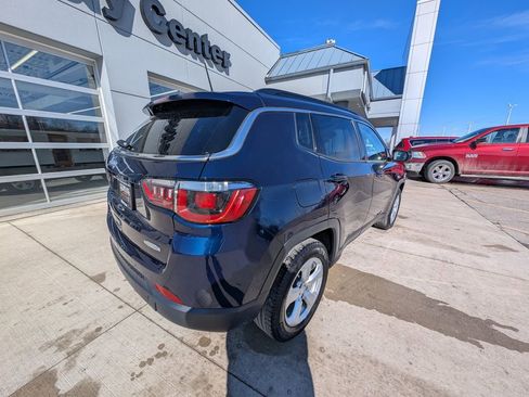 Used 2019 Jeep Compass Latitude w/ Cold Weather Group image 5
