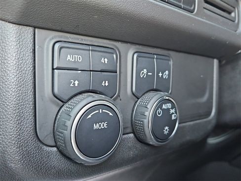 Used 2023 Chevrolet Tahoe Premier image 24