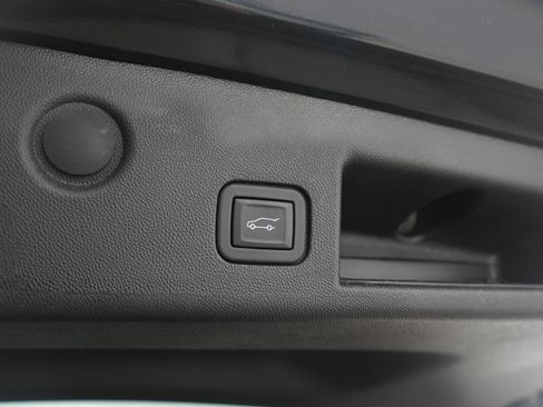 Used 2024 Chevrolet Equinox LT w/ LT True North Edition image 11