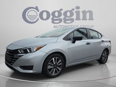 Used 2024 Nissan Versa S w/ S Plus Package FWD image 1