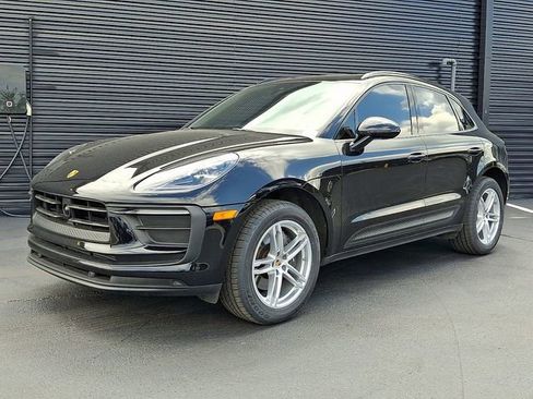 Certified 2023 Porsche Macan Turbo AWD/4WD image 1