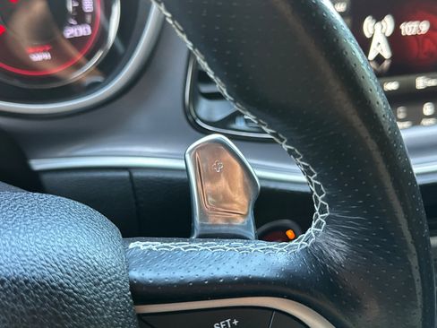 Used 2020 Dodge Challenger SRT Hellcat RWD image 39