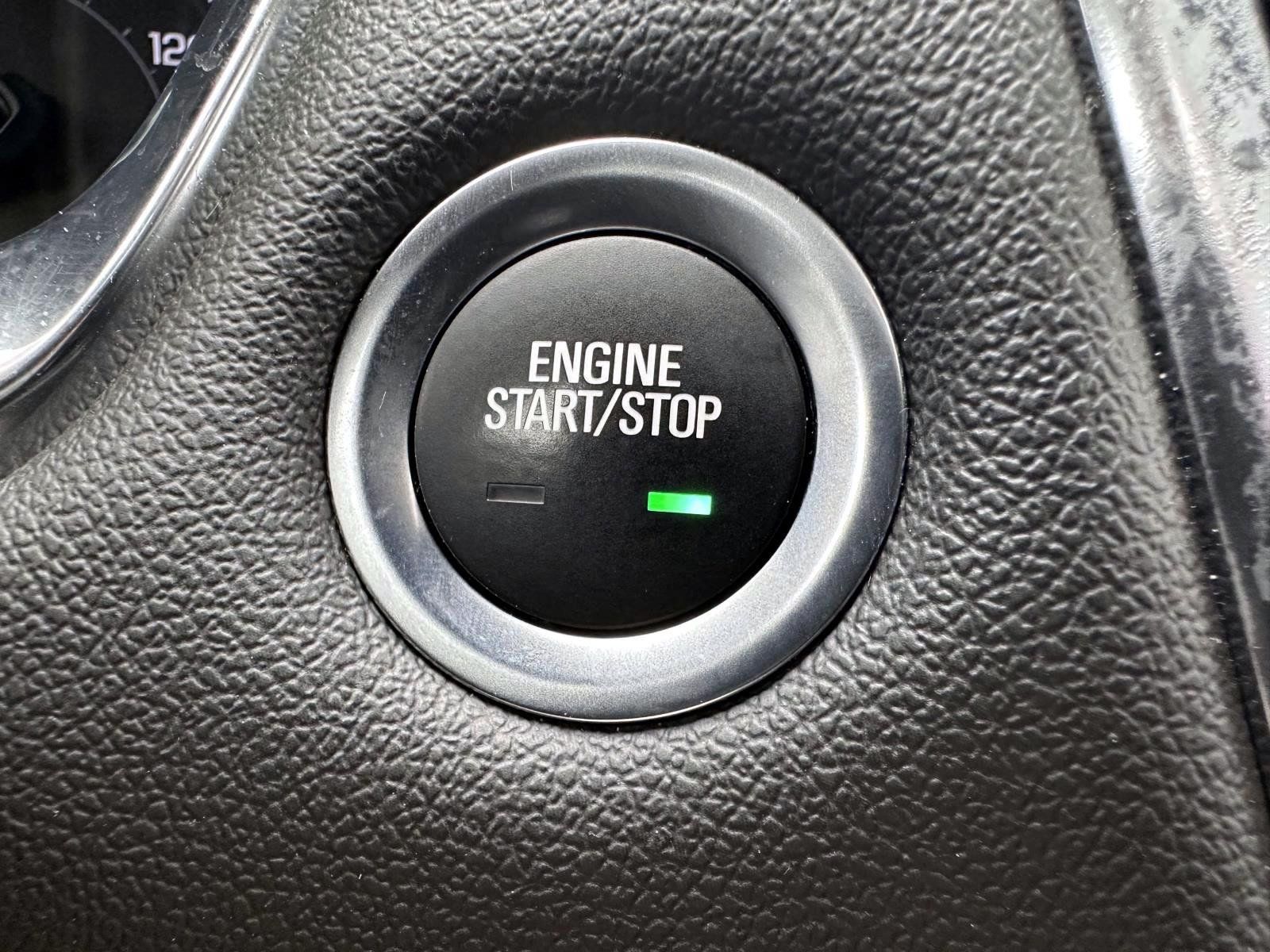 Used 2023 Chevrolet Traverse RS AWD/4WD image 20