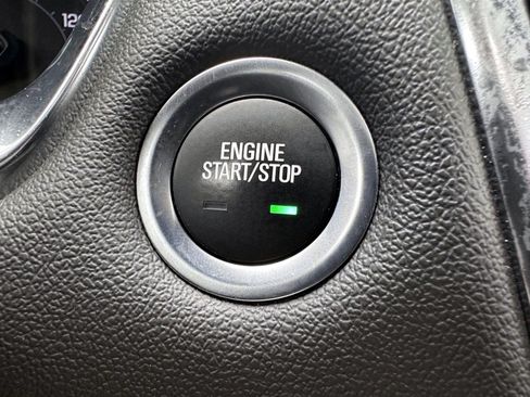 Used 2023 Chevrolet Traverse RS AWD/4WD image 20